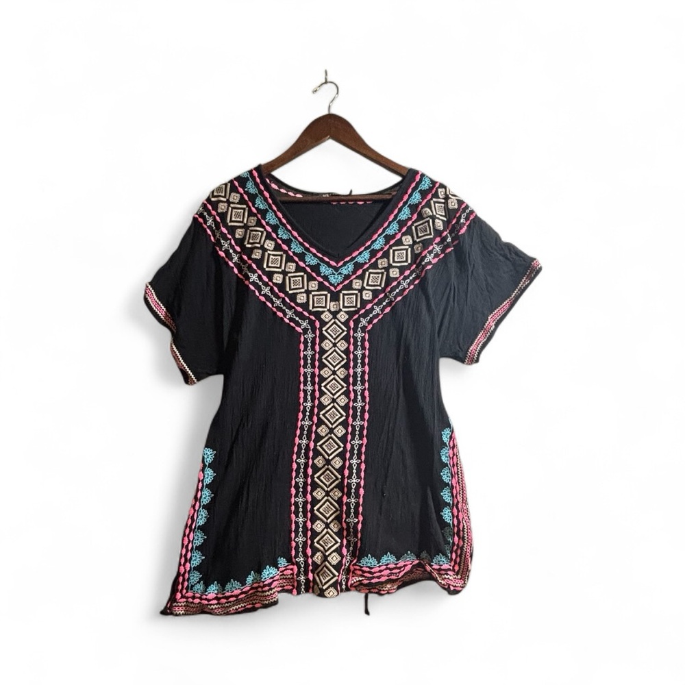 Ark & Co Black Tunic with Pink and Blue Embroidery size small short sleeve
